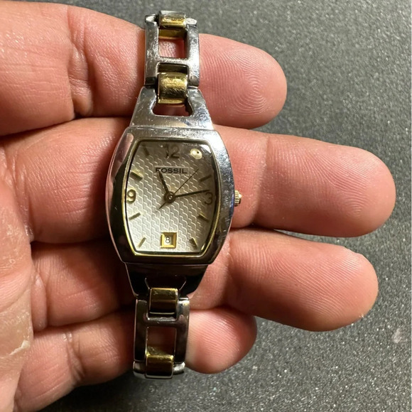 Fossil Ladies watch Gold & Silver Tone Band Rectangular Date Just Working Es9825 - Picture 1 of 9